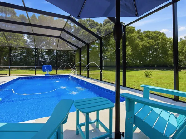 5655 Jv Woolley Rd, Crestview, FL 32539