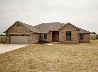 1866 Palomino Ct, Blanchard, OK 73010