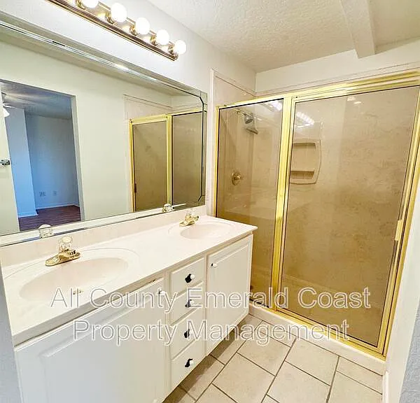 733 Beach Dr — Photo 23