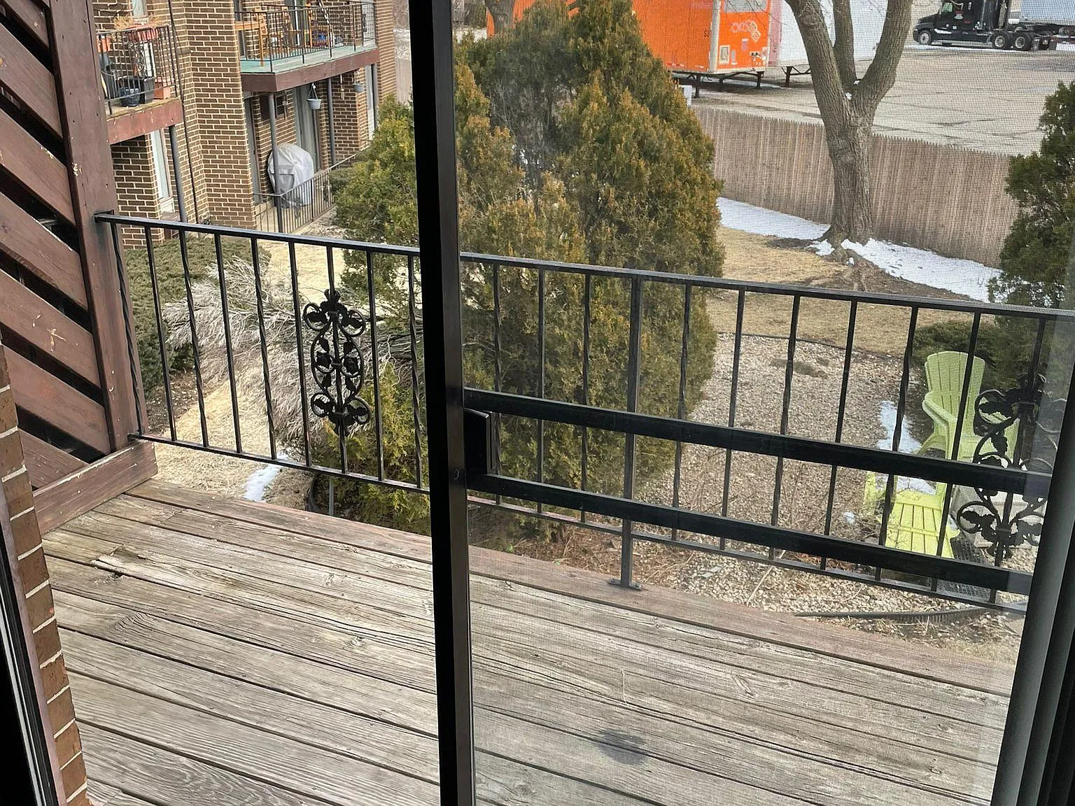 57 Washington Blvd — Photo 3