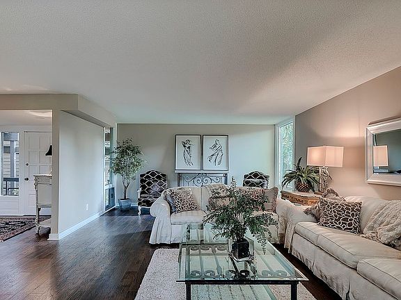 5th image of 222 Coventry Way