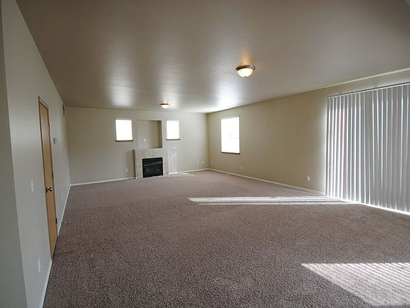 4th image of 12818 166th Street Ct E