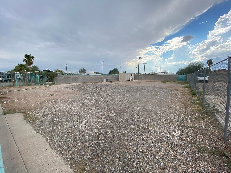 1st image of 4762 S 12th Ave #6/7
