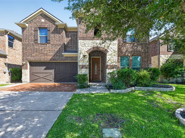 1049 Chickasaw Dr, Carrollton, TX 75010
