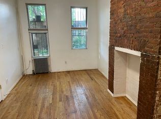 232 Boerum St #1RB, Brooklyn, NY 11206