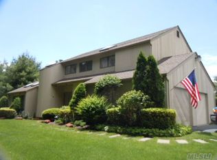 39 White Birch Cir, Miller Place, NY 11764