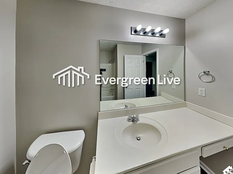 1765 Cedar Walk Ln — Photo 16