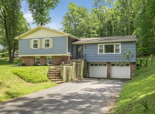 42 Warren Rd, Sparta, NJ 07871