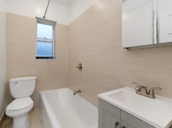 225 13th Street B2 image 4 of 5