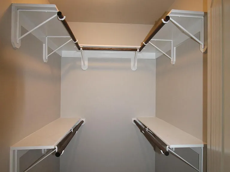 walk in closets in all rooms