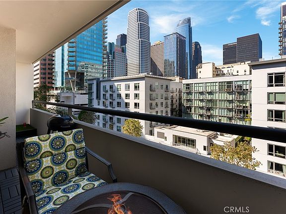 2nd image of 600 W 9th St APT 811