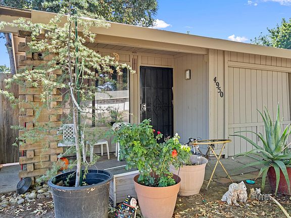 3rd image of 4950-4948 Yucca Way
