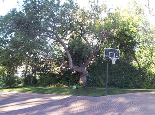 22301 Kinzie St, Chatsworth, CA 91311