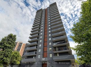 757 Victoria Park Ave #206, Toronto, ON M4C5N8