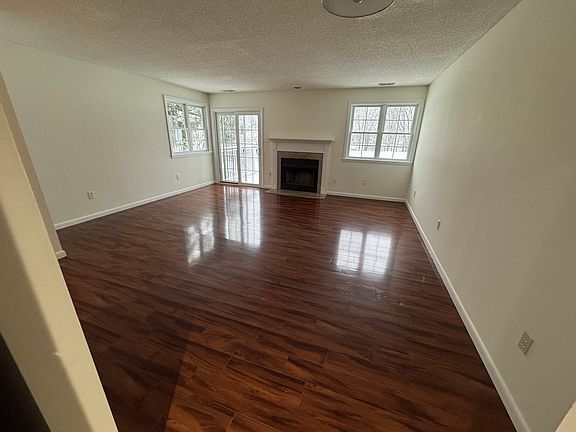 2nd image of 201 Blue Grass Ct