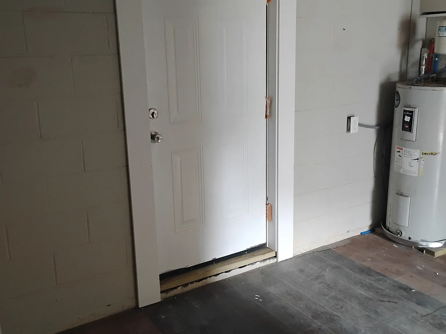 3 bed, $1,250 — Photo 2