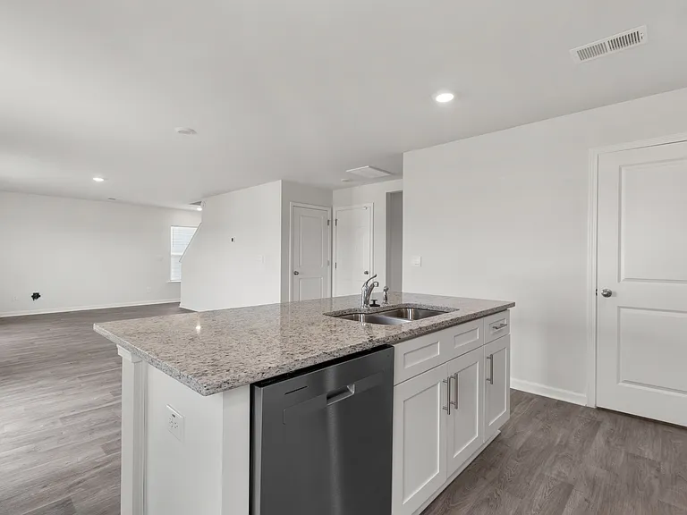 109 W Farm Loop — Photo 13