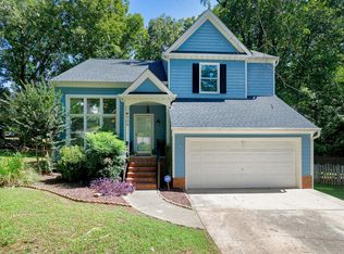 209 Gettysburg Dr, Cary, NC 27513