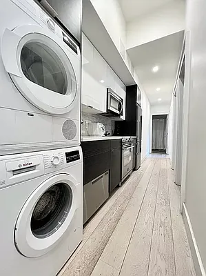 Rented by REAL New York | media 12