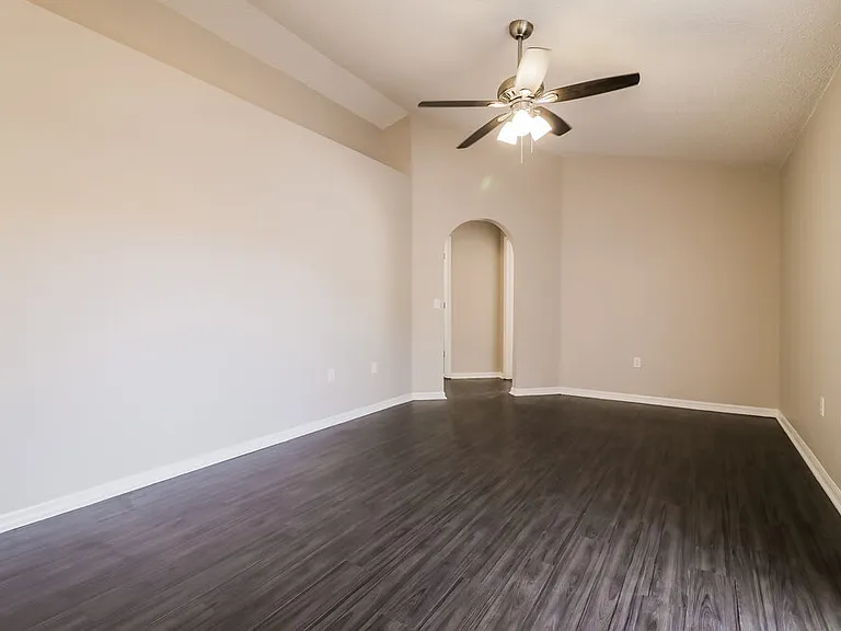266 Regal Downs Cir — Photo 3