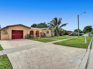 865 SW 51st Ave, Margate, FL 33068