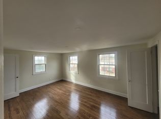 8 Southwood Pl, White Plains, NY 10607