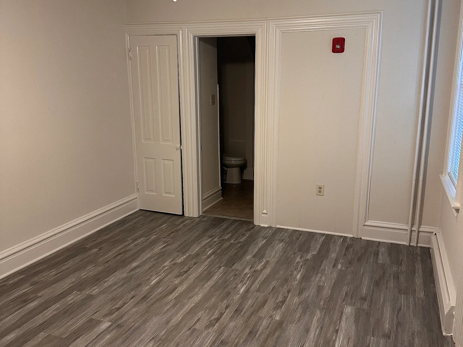 1 bed, 700 sqft, $900 — Photo 2