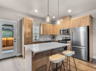 63266 NW Ski Ln, Bend, OR 97703