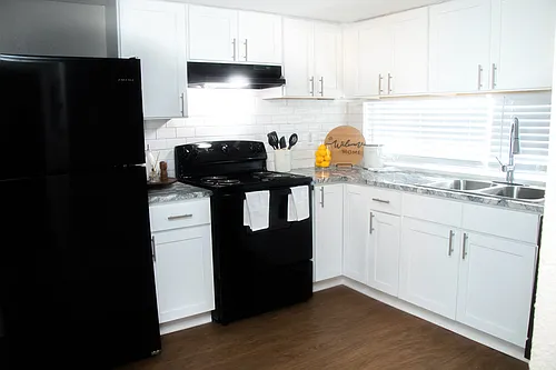 The Element at River Pointe Photo 1