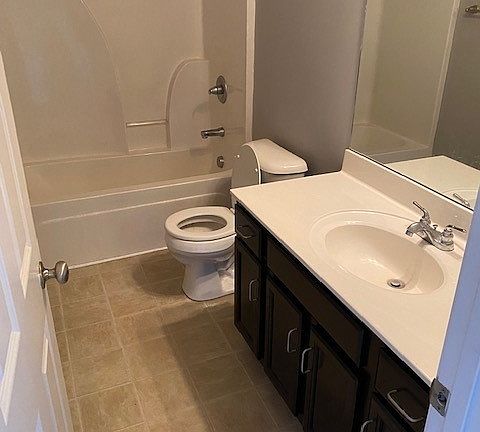 5th image of 830 Professional Park Dr #3-4