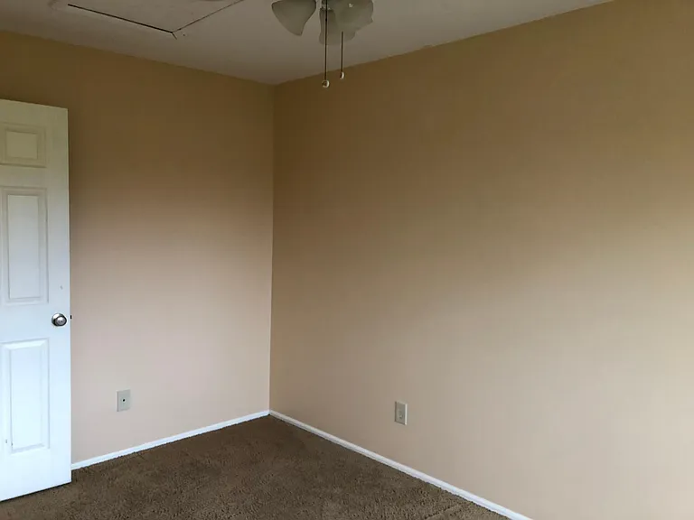4220 Birchwood Ct — Photo 9