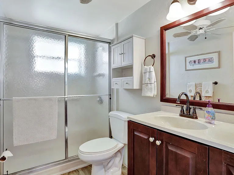 999 N Riverside Dr #3 — Photo 13