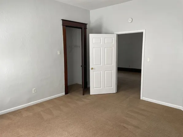 1458 S 7th St, Terre Haute, IN 47802