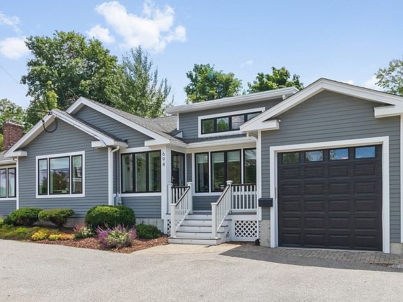 2nd image of 694 Trapelo Rd