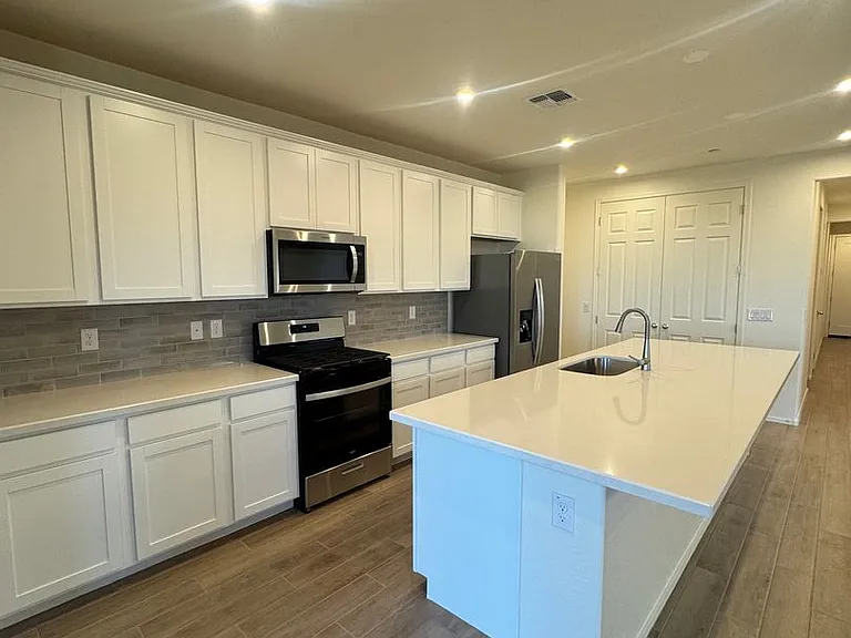 13383 W Eagle Feather Rd — Photo 17
