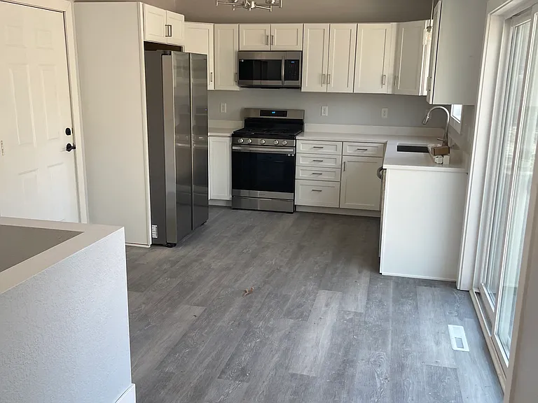 17653 148th Ave — Photo 8