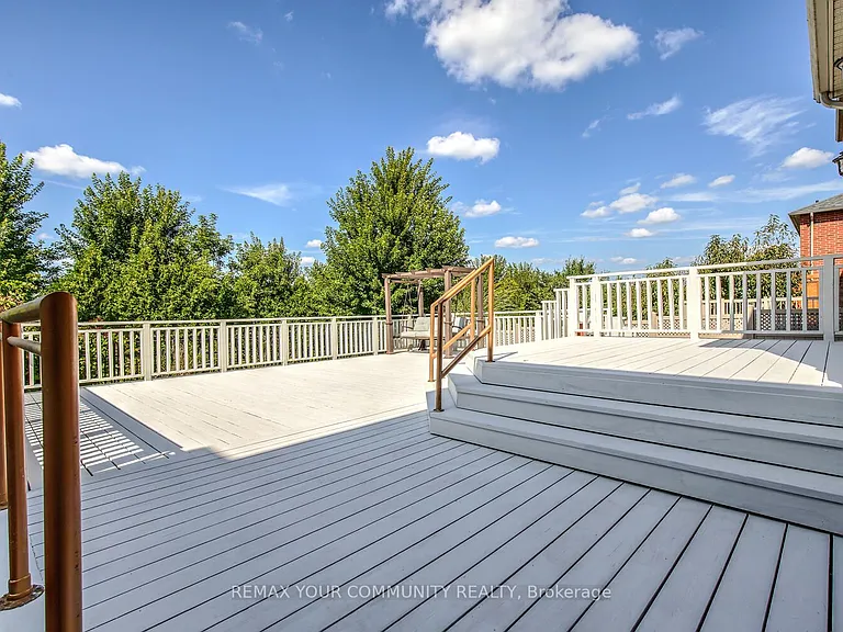 76 Ivy Glen Dr — Photo 31