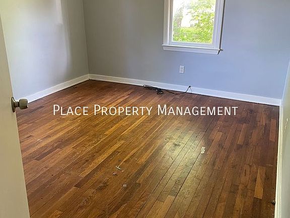 5th image of 828 S Hanover St