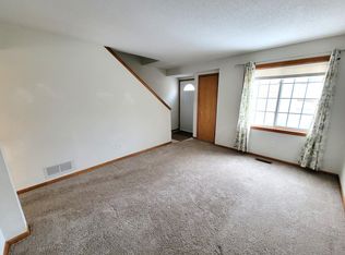 915 7th St APT 14, Jordan, MN 55352