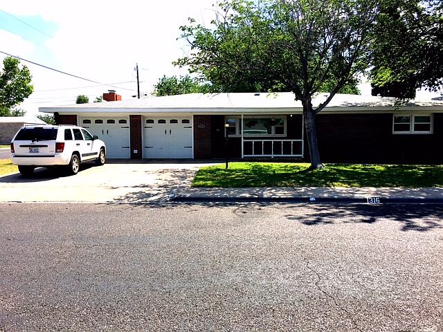 1st image of 1316 Laurel Ave