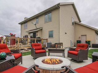 418 Coyle Pkwy, Cottage Grove, WI 53527