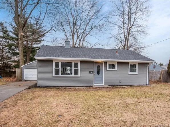 6 Rosemont Drive, Plainville, CT 06062