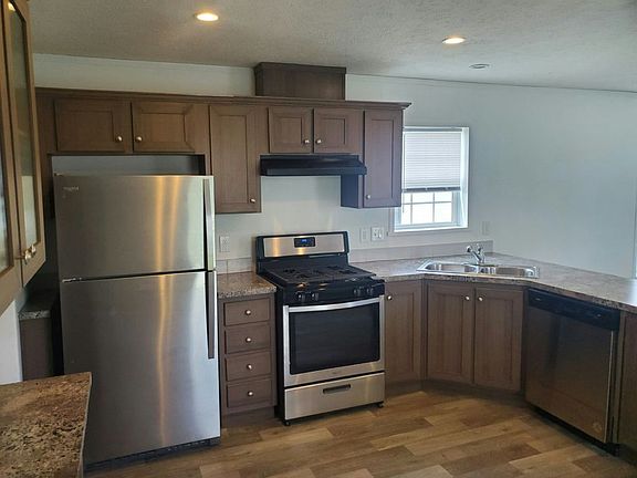 2nd image of 2525 County Line Rd Trailer 85