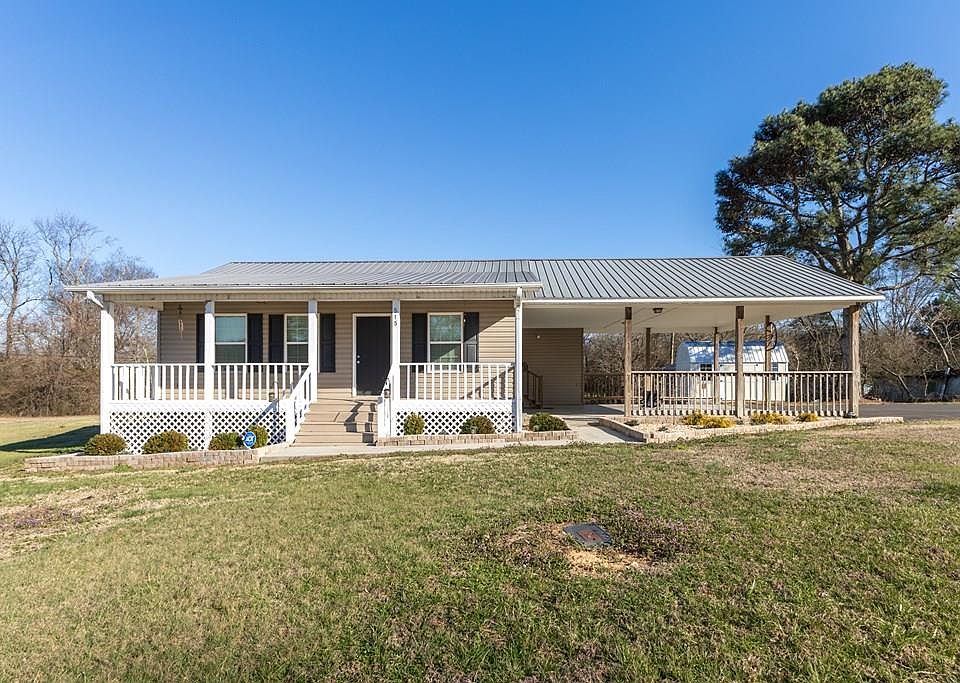 1st image of 515 Horseshoe Bend Rd