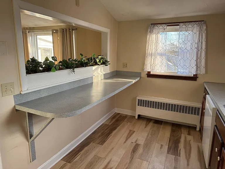 35 Birchland Ave #2 — Photo 18