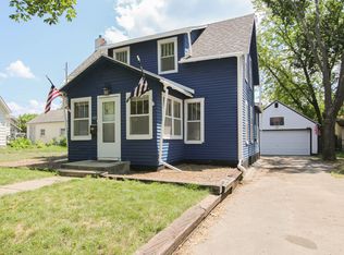 929 4th St, Nevada, IA 50201