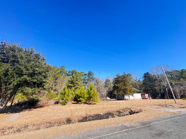 6080 Cayce Rd, Lodge, SC 29082