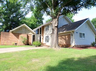 3134 Forestdale Dr, Burlington, NC 27215
