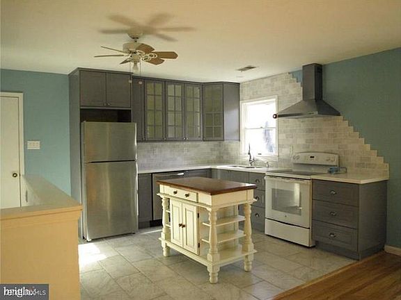 96e16c6731a02d7021c6a75e0d1c099b-p_f