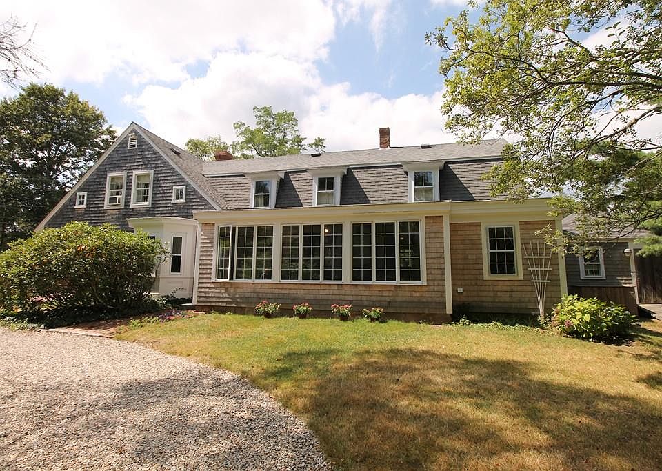 1st image of 223 Pine St
